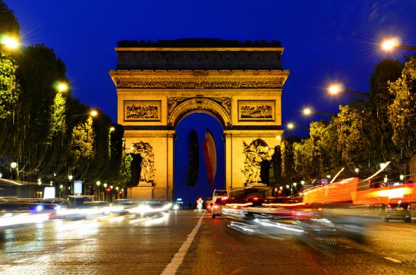 France to Increase Tax, Cut Budget During Financial Difficulty